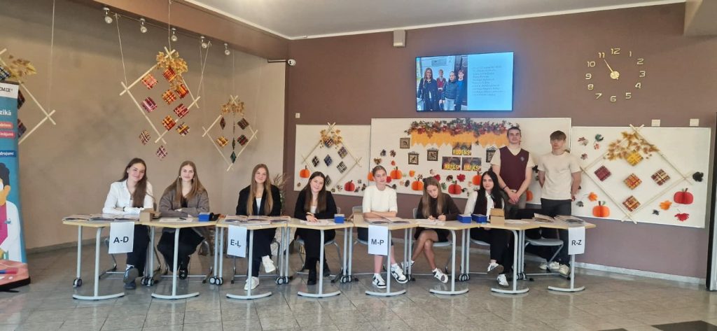 Skolēnu pašpārvaldes pārstāvji 