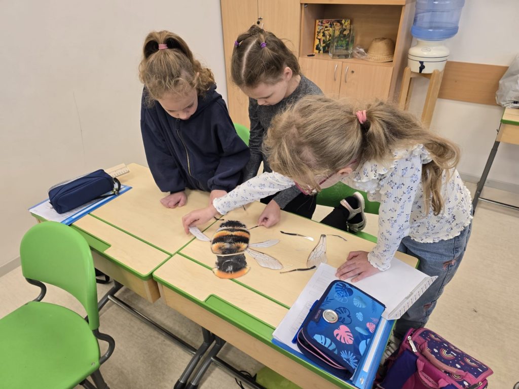 2.c klase veic pētījumu
