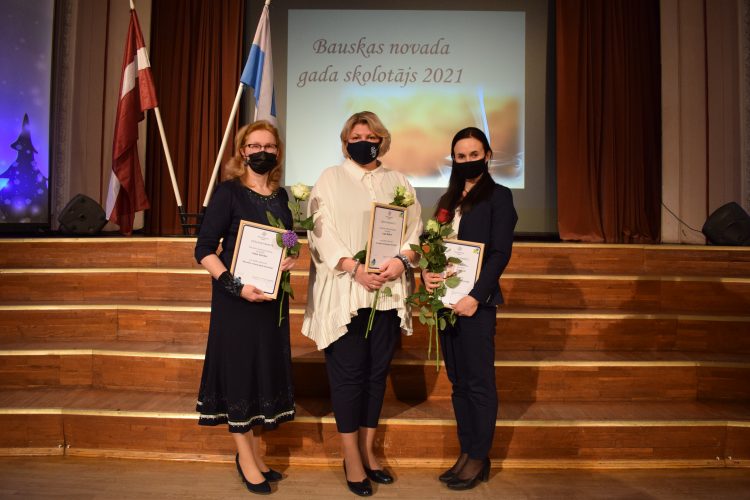 Sveicam un lepojamies!