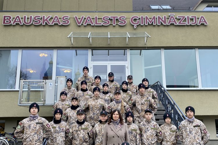 Jaunsargi Lāčplēša dienā